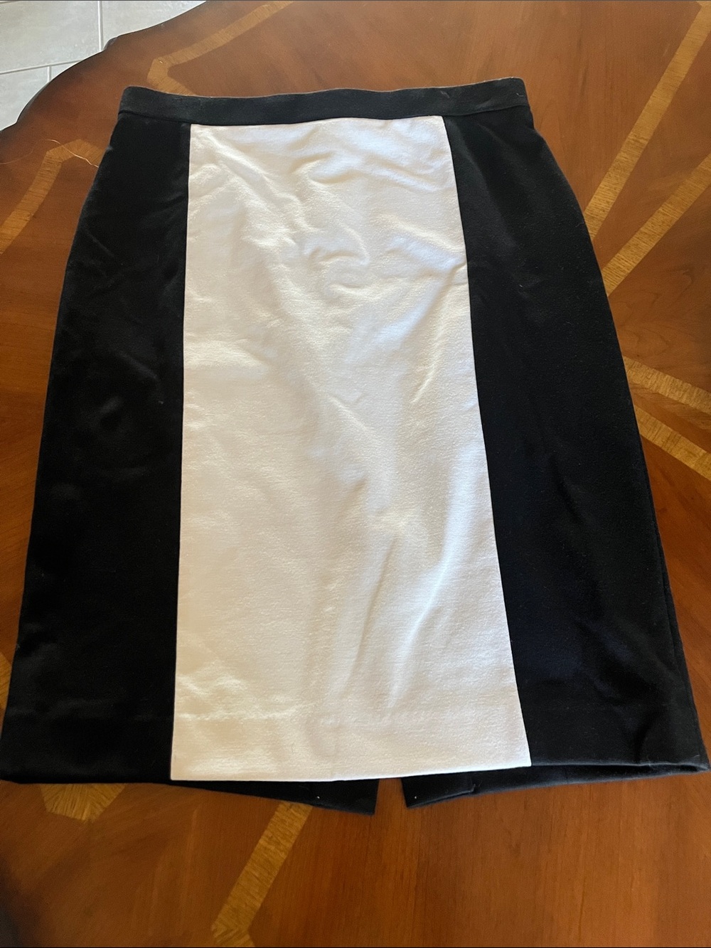Ann Taylor Black and White Panel Pencil Skirt